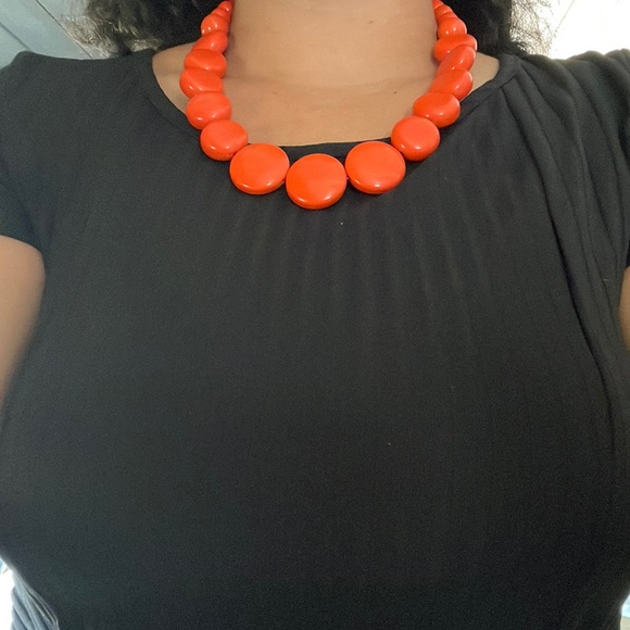 Orange statement necklace - Picture 2 of 2